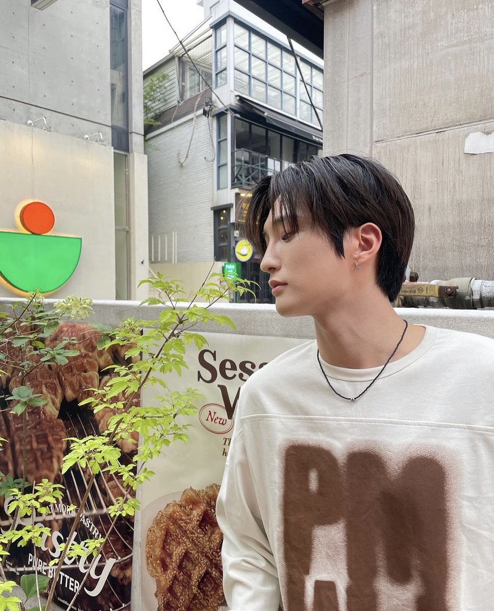 갈색이 너므너무 잘 어울린당 🧸🤎