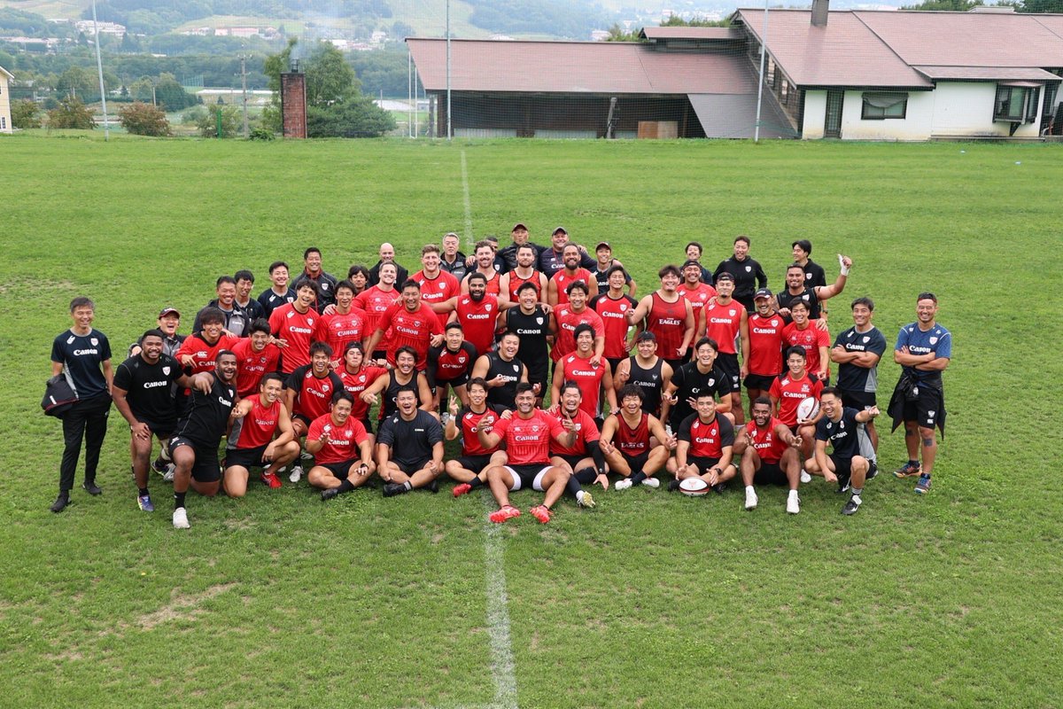 Canon_Eagles's tweet photo. #菅平合宿2023
DAY6✅

今年の合宿もプチホテルゾンタック様はじめ、スポンサー各社様、サポーターの皆さまのおかげで無事に合宿を乗り切ることができました❗️

来週からは再びCSPに戻っての練習になります🏉
引き続きイーグルスの応援をよろしくお願いします🦅

#横浜キヤノンイーグルス https://t.co/QwzcL3Vxy9