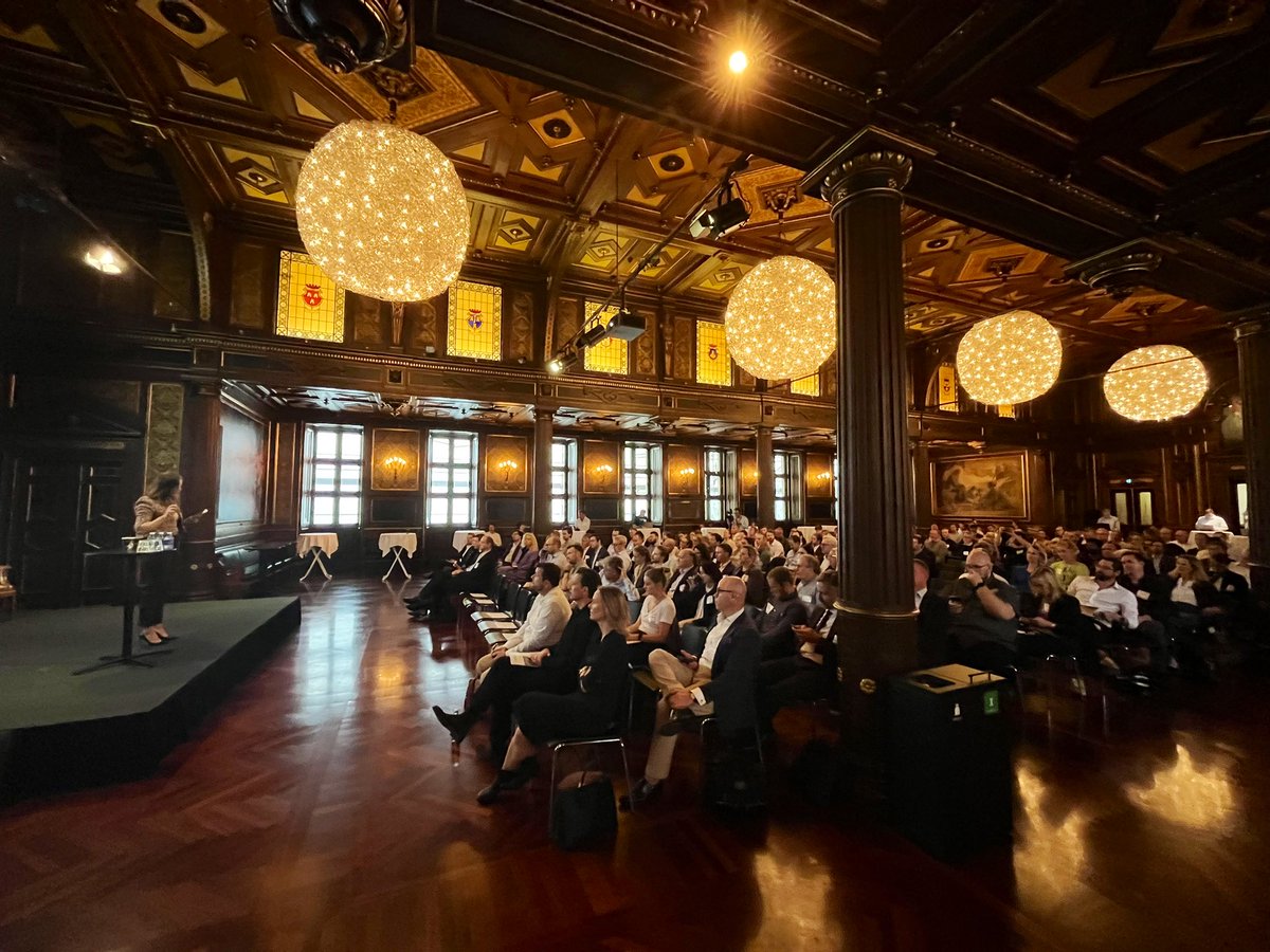KlyngeC's tweet photo. Full house for the CopenhAIgen Forum today! Massive interest in discussing the promise &amp; peril of Artificial Intelligence. First up, Minister of Digitalization @marie_bjerre! https://t.co/edhBWDZJZs