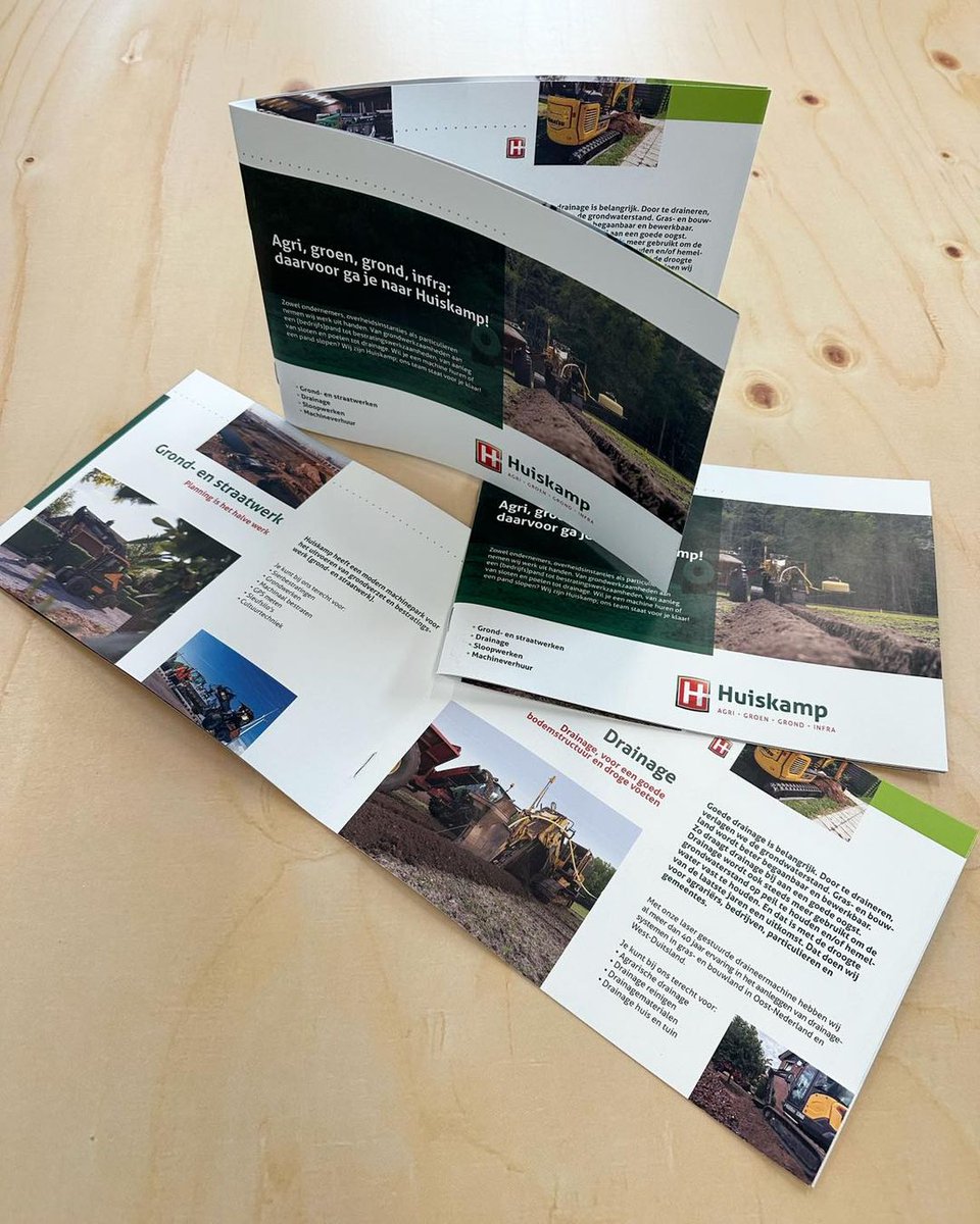 BijDageraad's tweet photo. We zijn super enthousiast om met jullie te delen dat we onlangs een nieuwe brochure hebben gecreëerd voor onze klant Huiskamp B.V.! Deze brochure is het kersje op de taart! 📷
Laat ons in de reacties weten wat je ervan vindt! 📷 https://t.co/NgauVdz102