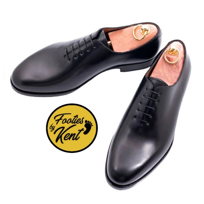 FootiesbyKent's tweet photo. This             or               That?

Price: ₦22,000 each https://t.co/F1FI97ndfs