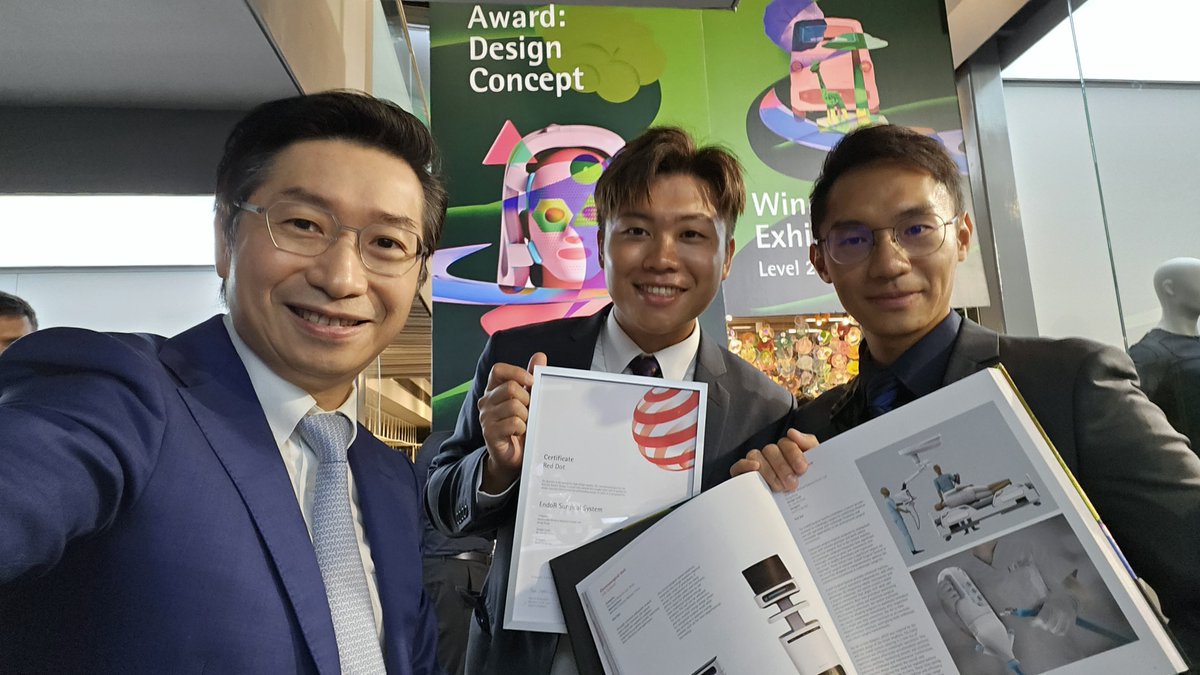 CUHKMedicine's tweet photo. Our new #endoscopic surgical robot system #EndoR won the 2023 #RedDotAward (@reddot), an international acclaimed design award. This is the 1st surgical robotic platform fully developed in #HongKong to receive this award. The #robot system has earlier won the Gold Medal with Congratulations of the Jury at the International Exhibition of Inventions Geneva.