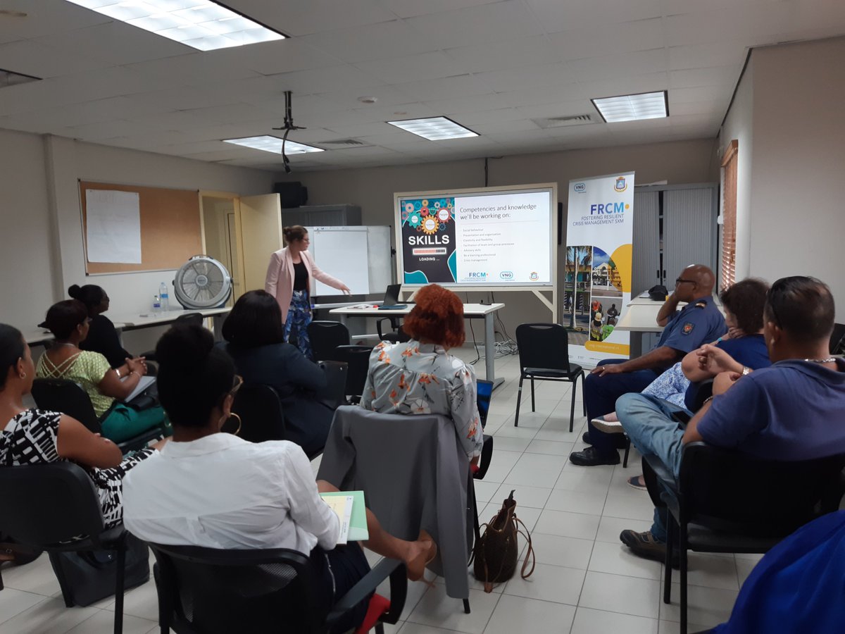 Amidst the FRCM project,@MartheHuibers and our dedicated Sint Maarten trainers keep momentum alive. Post-HUREX, Crisis Management continues undeterred. Trainers are immersed in a dynamic schedule, leading up to NATEX.Supported by VNGi and Sint Maarten Gov, financed by @RESEMBID