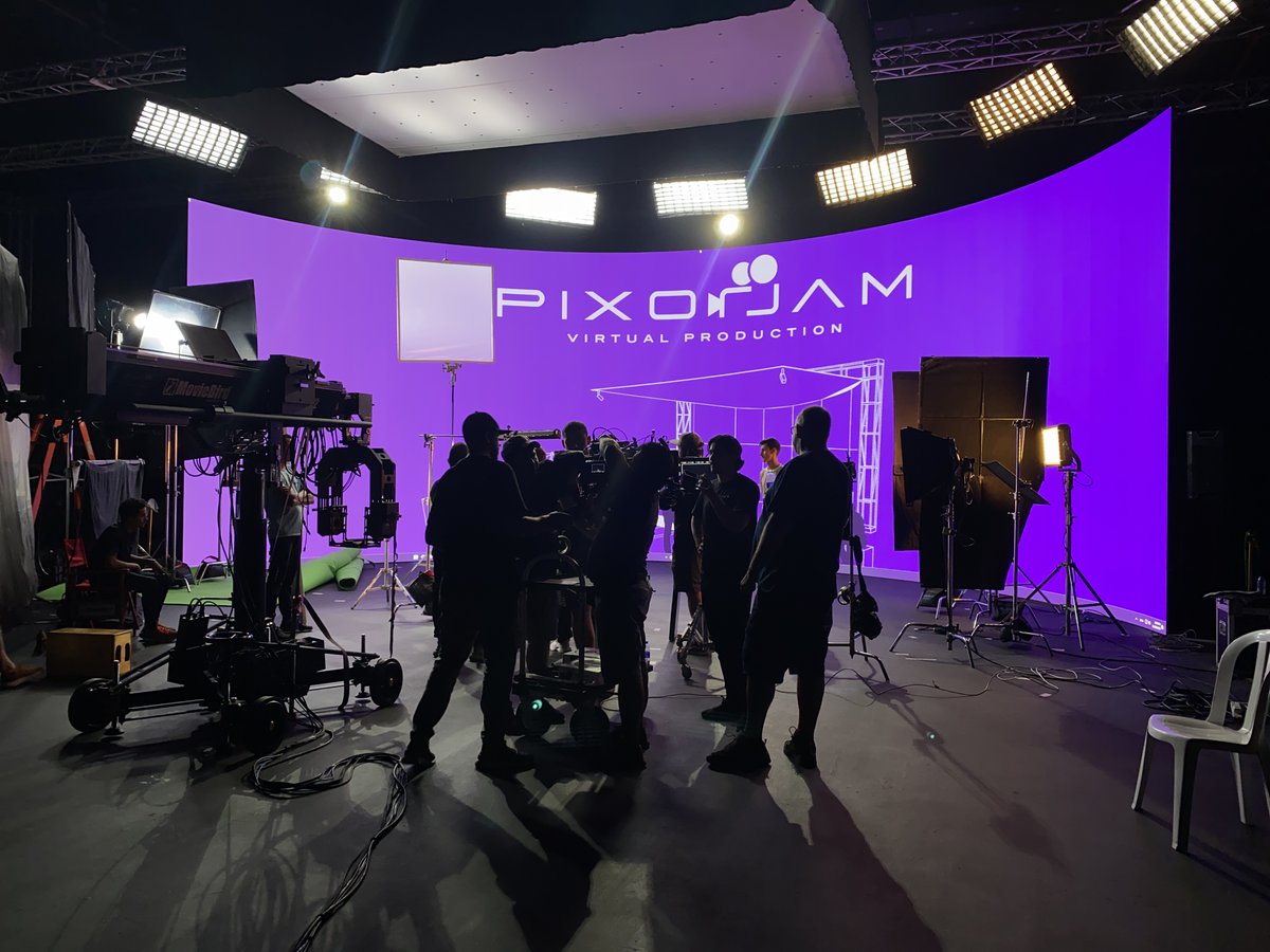 pixojam's tweet image. Behind The Scenes in @pixojam #VirtualProduction.

Using #LEDvolume , #UnrealEngine , #trackingsystem , #Blender, etc. To create realistic/unrealistic scenes for all creative #filmmakers to make their dreams come true.
#virtualproductiondubai #xrstudio #Dubai 
#mosys
#moviebird