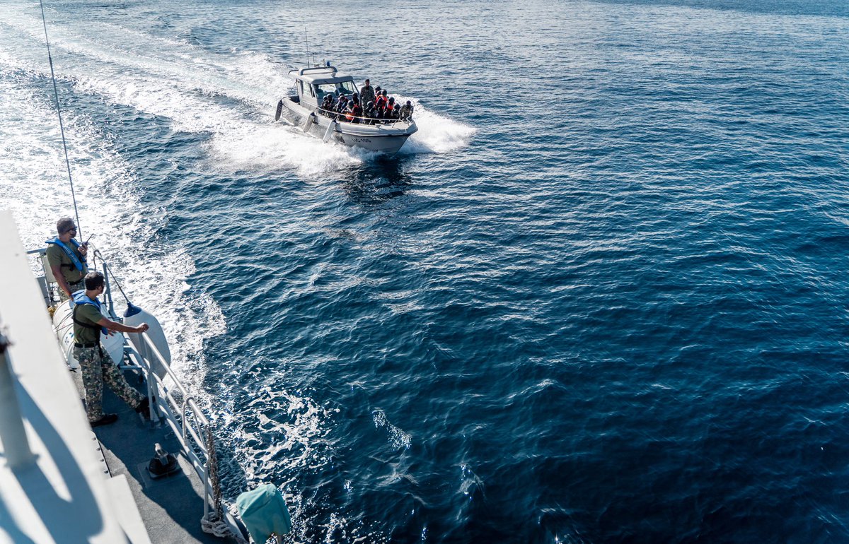 GhadaFathiWaly's tweet photo. On #WorldMaritimeDay, we pledge to protect oceans from pollution &amp; degradation.
 
In 2023, @UNODC trained 6,000+ maritime law enforcement officers to bolster maritime security &amp; achieve a sustainable blue economy.
 
Let's promote the rule of law at sea for safer &amp; cleaner oceans. https://t.co/IwS4kPipc8