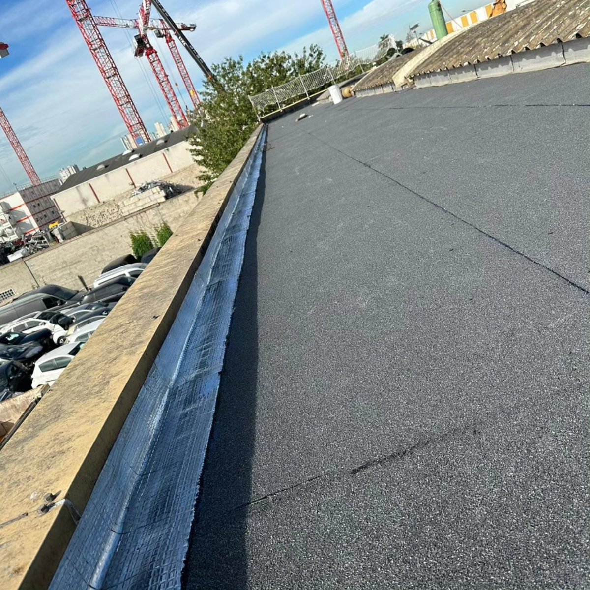 Albat_idf's tweet image. Etanchéité bi-couche ✅️

#chalumeau #chantier #travaux #btp #vegetalisation #terrasse #terre #gravillon #velux #iledefrance #paris #Étanchéité
#TravauxDétanchéité
#ToitureÉtanche
#Construction
#Bâtiment
#Imperméabilisation #Infiltrations #RéparationToiture #ÉtanchéitéToit