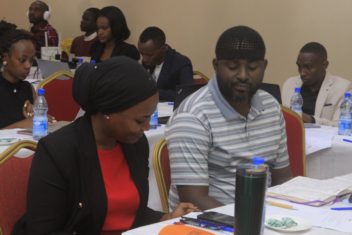 SEATINI UGANDA (@seatiniuganda) on Twitter photo 📢Happening Now
With support from <a href="/rosaluxstiftung/">🔴 Rosa-Luxemburg-Stiftung</a> we are organising a high-level virtual meeting under the theme Positioning Uganda/Africa in the Geopolitics of the Energy Transition.
Join now via bit.ly/3t0t4Pb 📢Happening Now
With support from <a href="/rosaluxstiftung/">🔴 Rosa-Luxemburg-Stiftung</a> we are organising a high-level virtual meeting under the theme Positioning Uganda/Africa in the Geopolitics of the Energy Transition.
Join now via bit.ly/3t0t4Pb