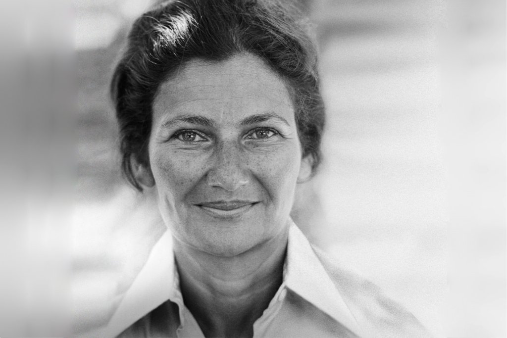 HeikeSpecht's tweet photo. Während Jacques Chirac der Meinung war, Abtreibung sei "Weibersache", schuf die französische Gesundheitsministerin Simone Veil in den 70er Jahren  Fakten. Sie fand es unerträglich, dass wohlhabende Französinnen sich eine Reise in die Niederlande leisten konnten, 
1/2 https://t.co/yrjxNuEWF9