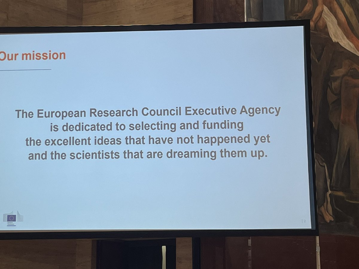 serenasanna1's tweet photo. Greetings from Aula Magna #sapienza University in Rome —- here for a meeting with many other #ERC grantees https://t.co/V133rA9sQN