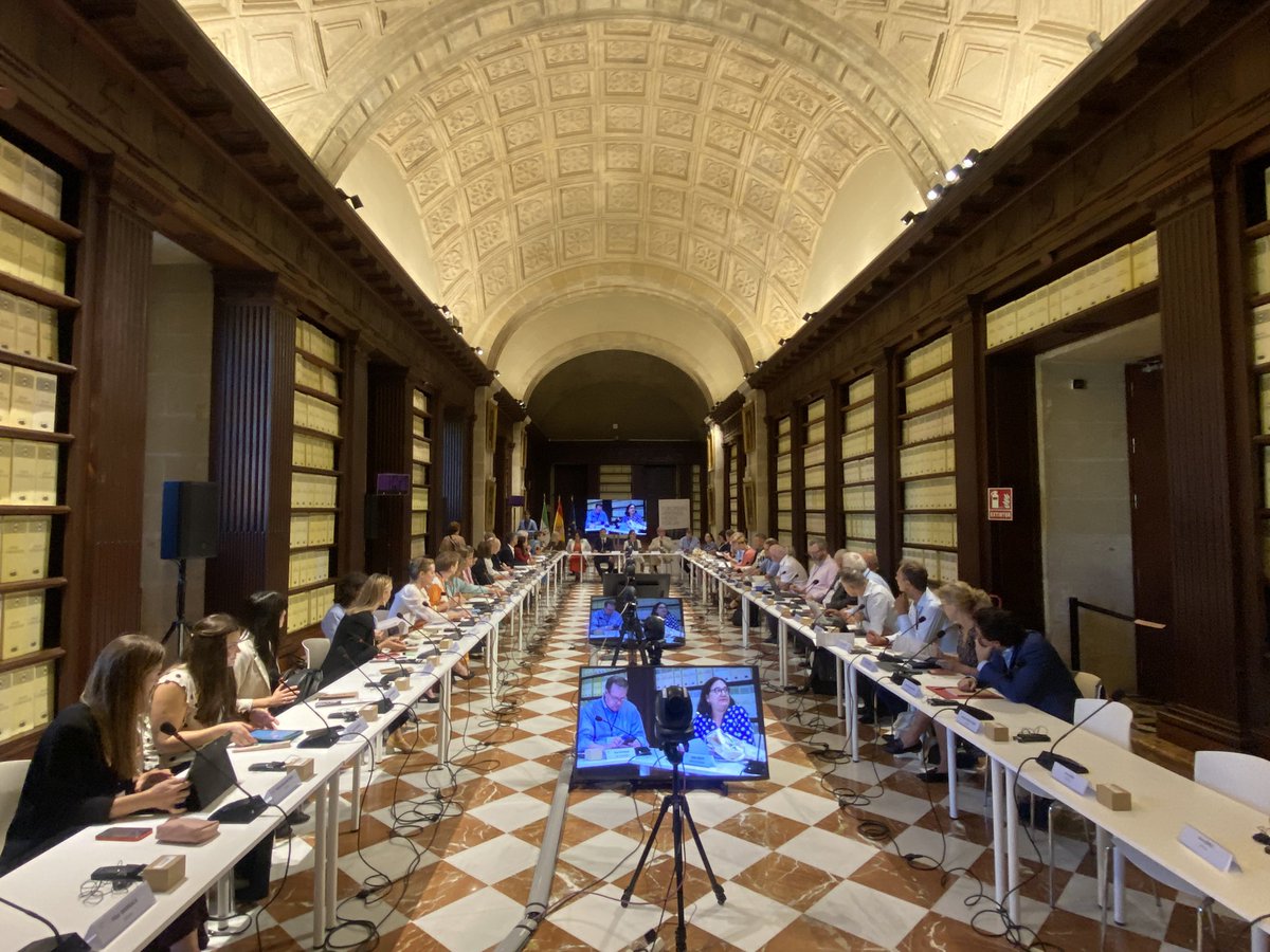ArchivosEst's tweet photo. En el #AGI seguimos celebrando eventos en el marco de la @eu2023spain👉 🇪🇺The 17th European Heritage Heads Forum, bajo el lema “Heritage: a living being”🏛️💃🏻
ℹ️https://t.co/OoafclNUJ2
#ehhf #tangible #intangible #CulturalHeritage #Sevilla @culturagob @MuseosEstatales @UNESCO_es https://t.co/hkRBJOlfJ4
