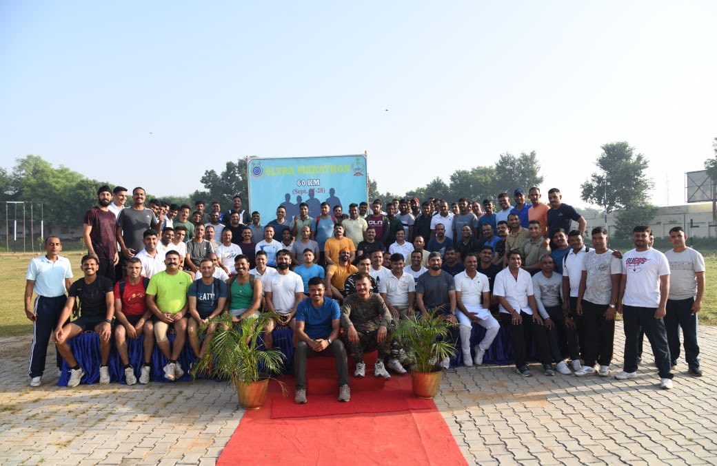 alok105's tweet photo. That’s great Shyam! What a nice way to celebrate your superannuation! Running 60 kms with CRPF personnel to mark completion of 60 years. Best wishes for a happy retired life. ⁦@crpfindia⁩ https://t.co/apjYh9WQvU