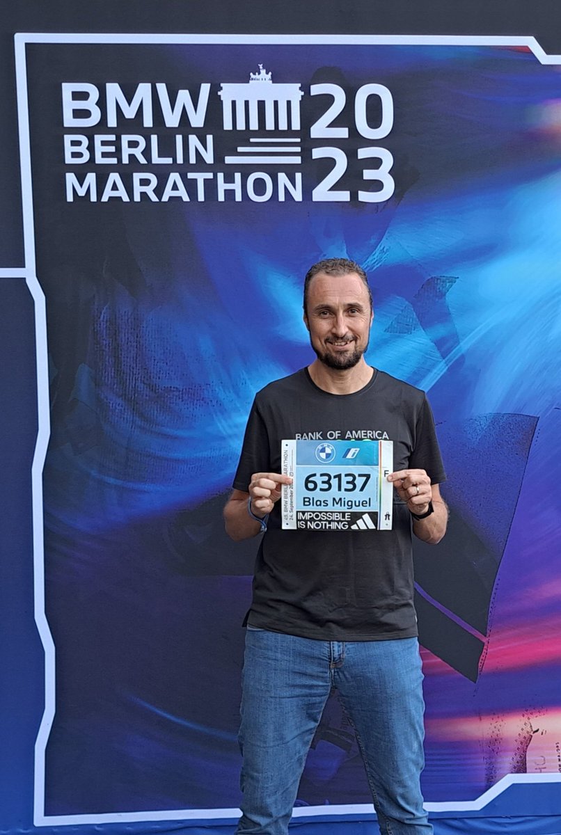 blasmataix's tweet photo. 🏃🏼‍♂️El domingo 24 de septiembre de 2023 corrí la @berlinmarathonE 🇩🇪 mi segunda de las seis World Marathon Majors ⭐️⭐️ consiguiendo mi mejor marca personal en esta distancia: 42K en 03:44:47
Sufrida tanto como disfrutada, pero así es la maratón 💪🏻 https://t.co/Cl7OgmCPol