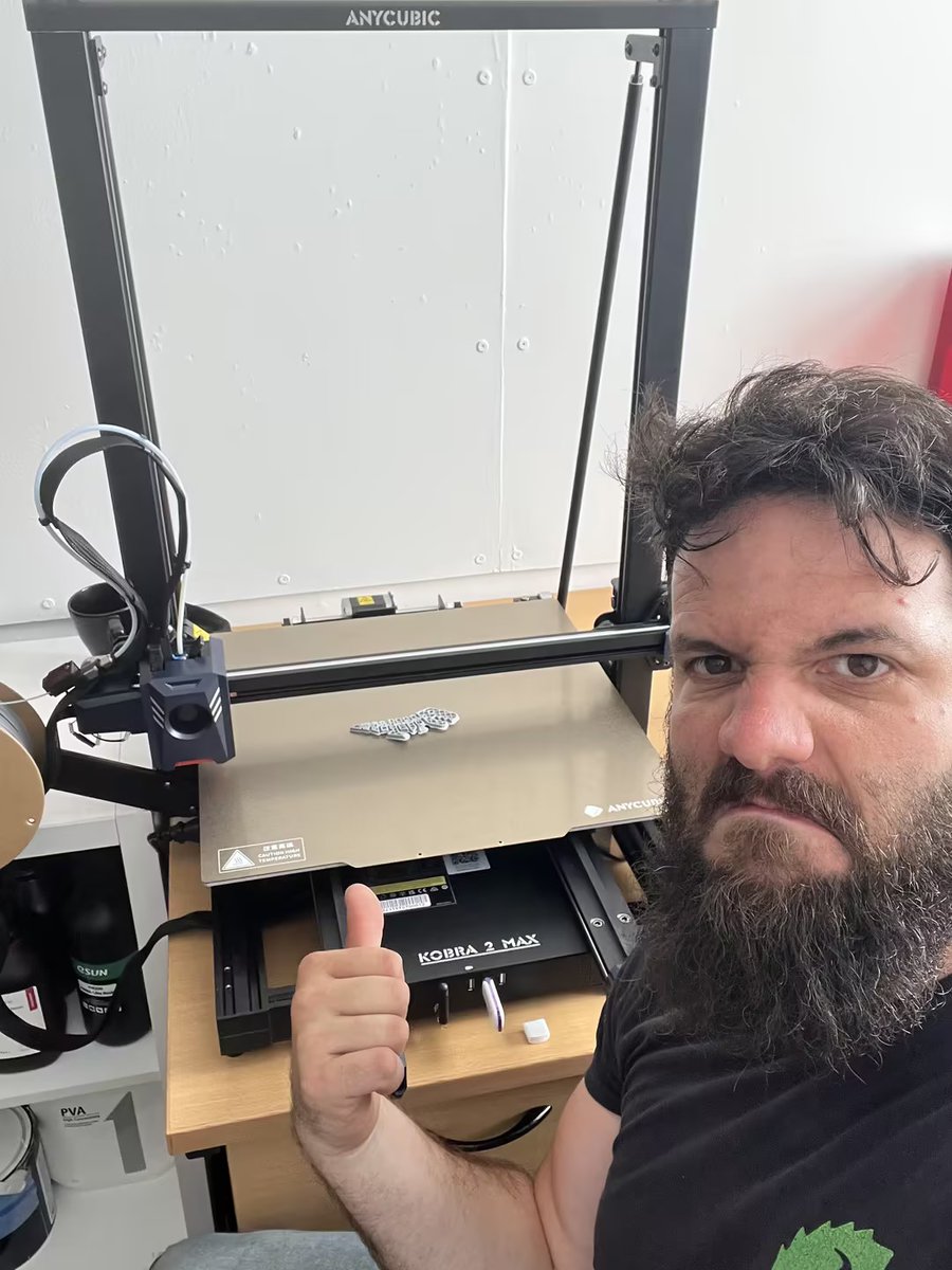anycubic3dprint's tweet image. Blown away by the Anycubic Kobra 2 Max's 88L 420x420x500mm print size? 😲
Shoutout to Jo Levin @encounterterrain（IG） for sharing! Can't wait to see your unboxing too.
Discover more: bit.ly/47RZdZ9
#3dprinter #anycubickobra2max #large3dprinter #big3dprinter