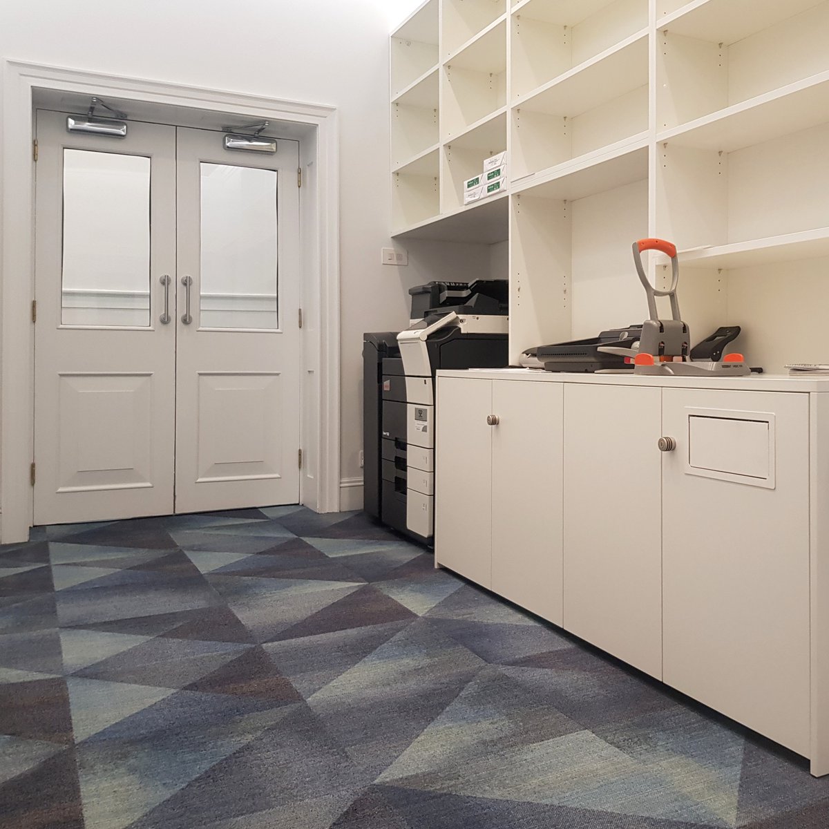 teambyensemble's tweet photo. By slightly amending our standard shelving system, we can easily create a bespoke look for each project.
https://t.co/dUvLJCqFri

#wearebyensemble #wernerworks #storage #openstorage #shelving #tallstorage #bespokestorage #commercialfurniture #interiordesign #officefurniture https://t.co/A2RsZ17Q9E