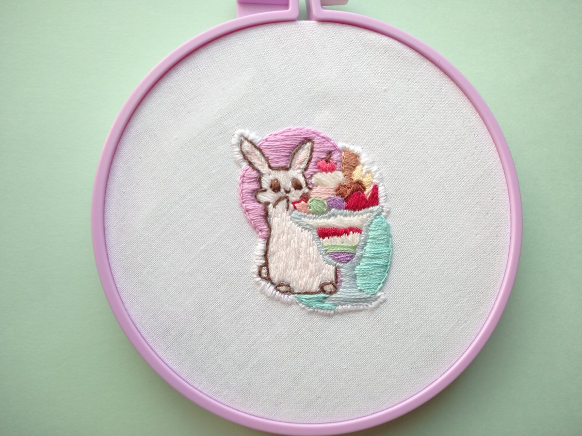 embroidery026's tweet photo. ファンシーなチャームを作りたくてパフェなデザインを制作中です〜
#ハンドメイド #刺繍 #ハンドメイド好きさんとつながりたい https://t.co/ZKUxnrqp9N