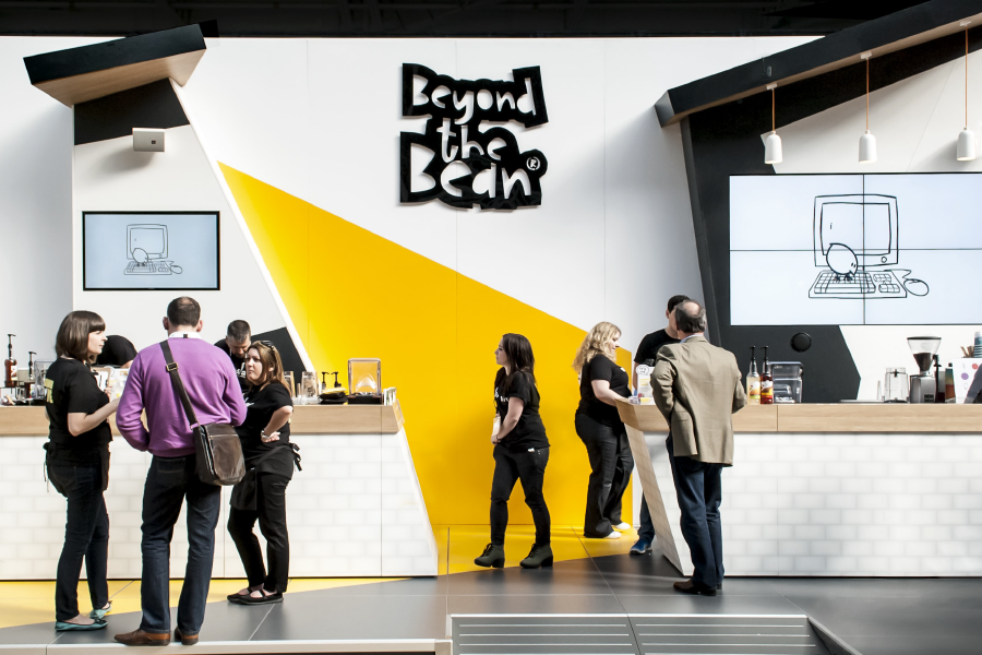 A roaming hospitality space positioning the brand as a market leader. Beyond the Bean's #Exhibition Design by Group agency @Ignition_DG. Together, we’re The Home of Collective Creativity. View the project here: hubs.la/Q023mSq60 #IntelligentDesign #events #experiences