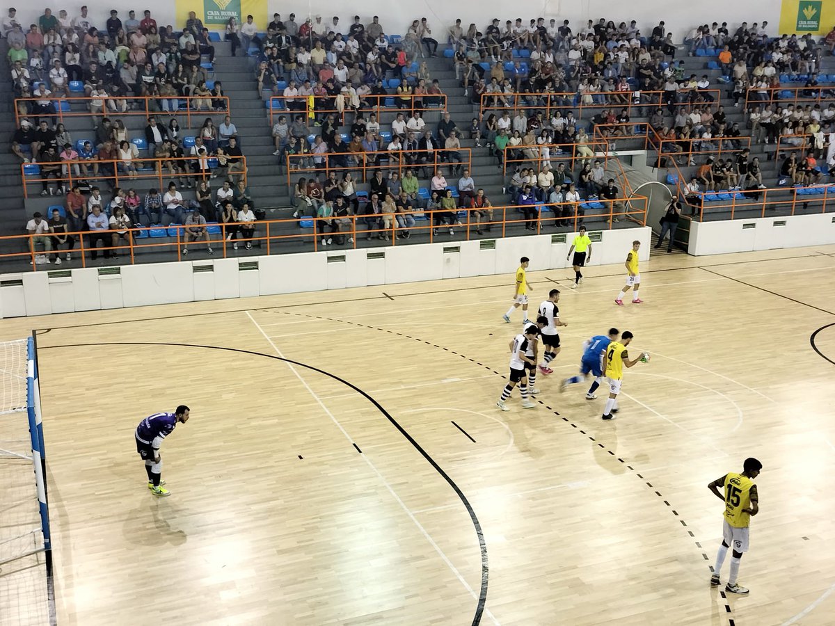 FutSalRFEF's tweet photo. 🏆𝗖𝗢𝗣𝗔 𝗗𝗘𝗟 𝗥𝗘𝗬🏆

🔒 Cerrada la segunda ronda con los últimos 5 equipos clasificados. 

👉 @grancanariafs, @UnionistasCF, @guardofs, @CDSalesianosCDS y @DoctoralFS pasan de ronda.

🔗 https://t.co/tDabgwFshP https://t.co/HedJjhRV5H
