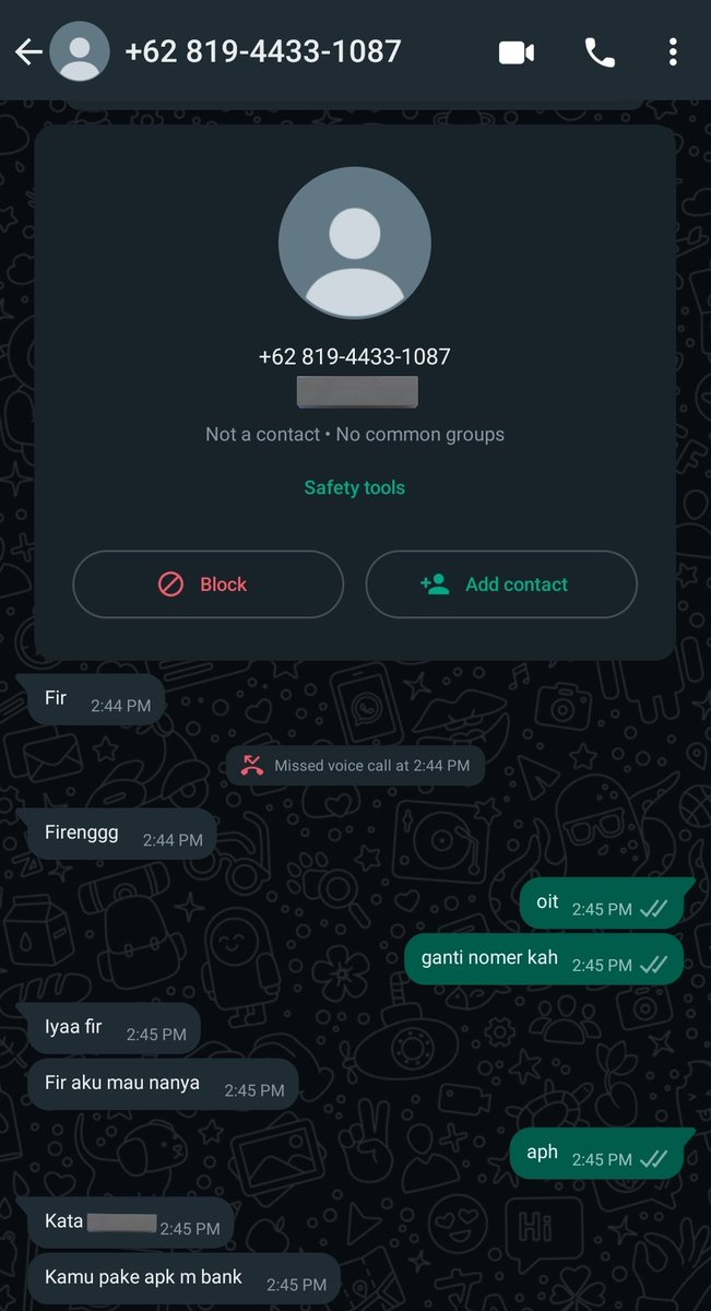 ganyuphase's tweet image. halo temen-temen, tolong waspada ya semisal ada nomor asal yang tbtb ngechat kaya gini mengatas namakan teman kalian sendiri, bisa dicek lagi nomernya karena bisa aja nipu. identitas tmn aku kena dan orangnya ngechat aku dan tmn tmn yang lain.