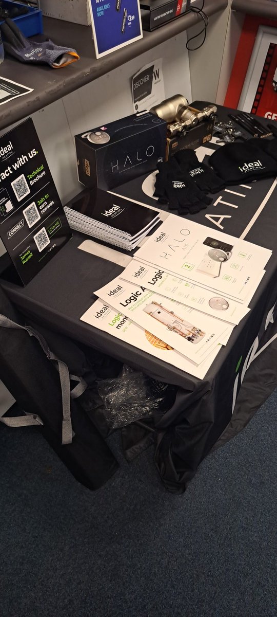 JR_idealheating's tweet photo. #heatandgreet installer tour is @wolseleyplumbparts Potters bar today spreading the word on the #logicair #haloair #logic2 #VogueMax co.e say hello and grab yourself a £5 greggs voucher. https://t.co/SgSh4Ad067