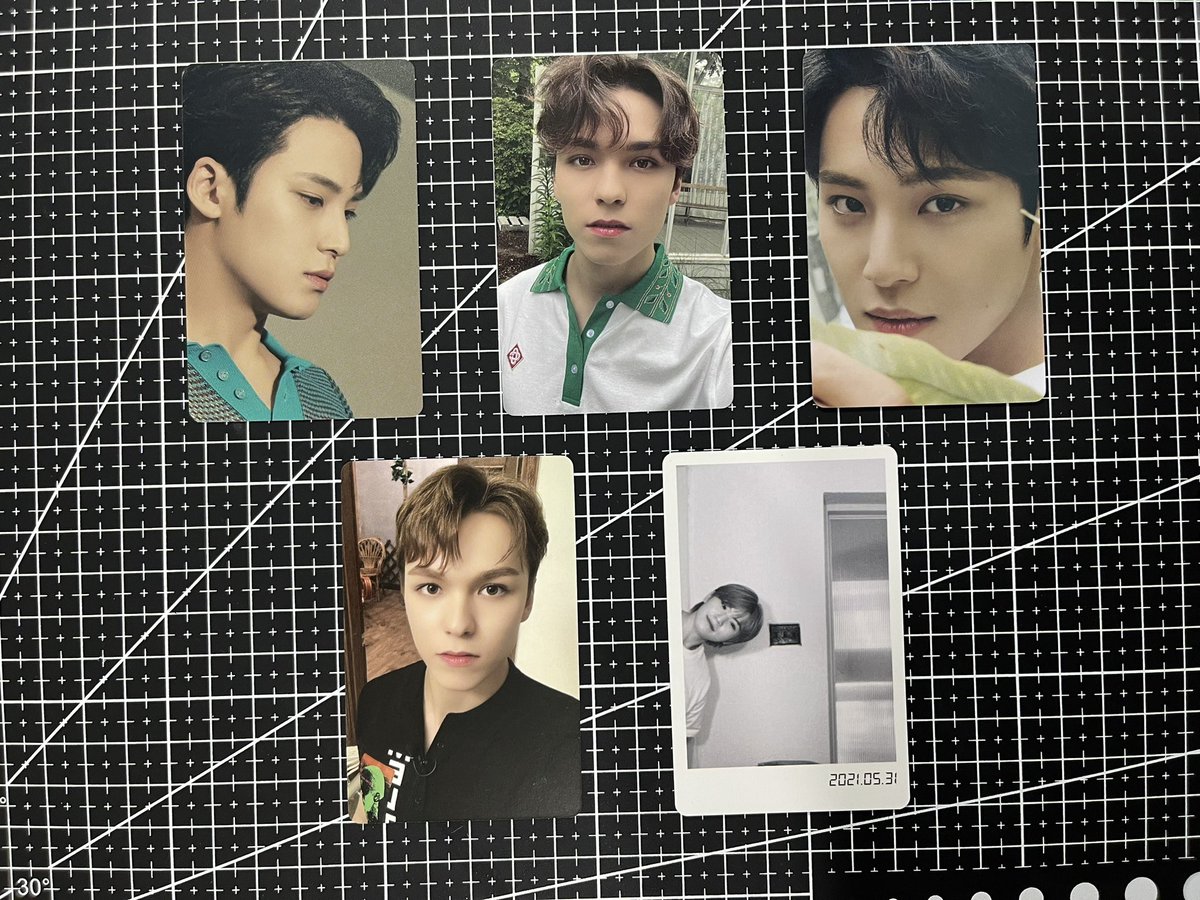 sunflowerpeachi's tweet photo. WTS | LFB | PH

🌹Onhand 
🌹All official
🌹45 pesos each 
🌹DM if inch po

SVT FML and Dicon PC: https://t.co/q4FTMs6QZo https://t.co/TPUCjuqojQ