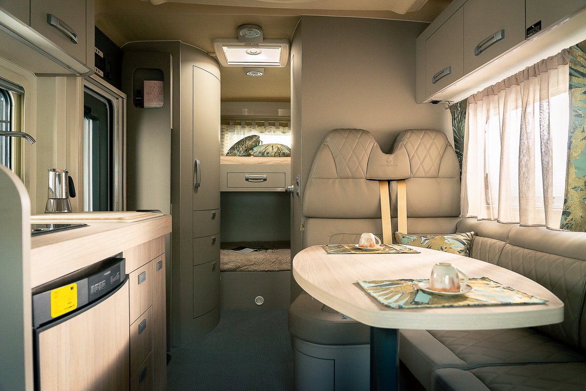 Wingamm1's tweet image. All set up for the first show day in Freiburg.
Our Schwarzwaldmobil Team would be delighted to welcome you!

On display:
📷OASI 690 TWINS
📷OASI 610 M
📷ROOKIE 3.5

#wingamm #italiandesign #travel #vanlife #glamping #outdoor #lifestyle