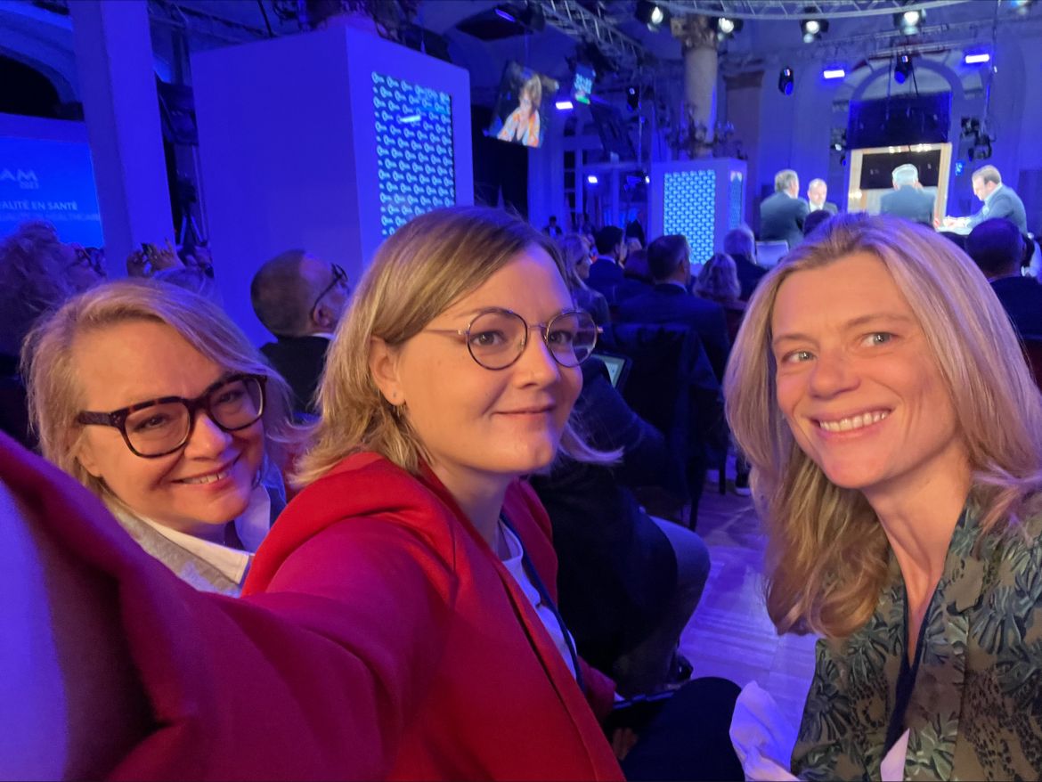 femmes2sante's tweet image. Réunion #femmesdesante à #Cham2023 : @ChaWarembourg, @AnneSchweighof1, @Aliceannehelene, @JolivetClotilde, @LeaMoukanas, @CManducher, @dupre_florence, @AnneSophieJoly1, 
@flouxe, @CathCornibert, @christinecolmon, Laure Guéroult Accolas...