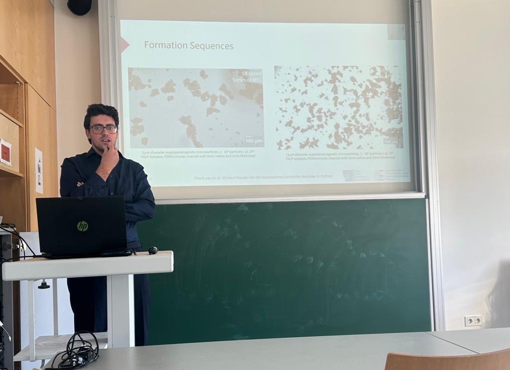 MNBE_Group's tweet photo. 🎉Huge congratulations to Minas Stavirnou from all of us at the #MNBEGroup!🎉

Phenomenal defense on your master's thesis in #SwarmRobotics at @BIOTEC_TUD! Looking forward to your next steps!

#MastersDefense #Robotics https://t.co/uqQXZ7JjRl