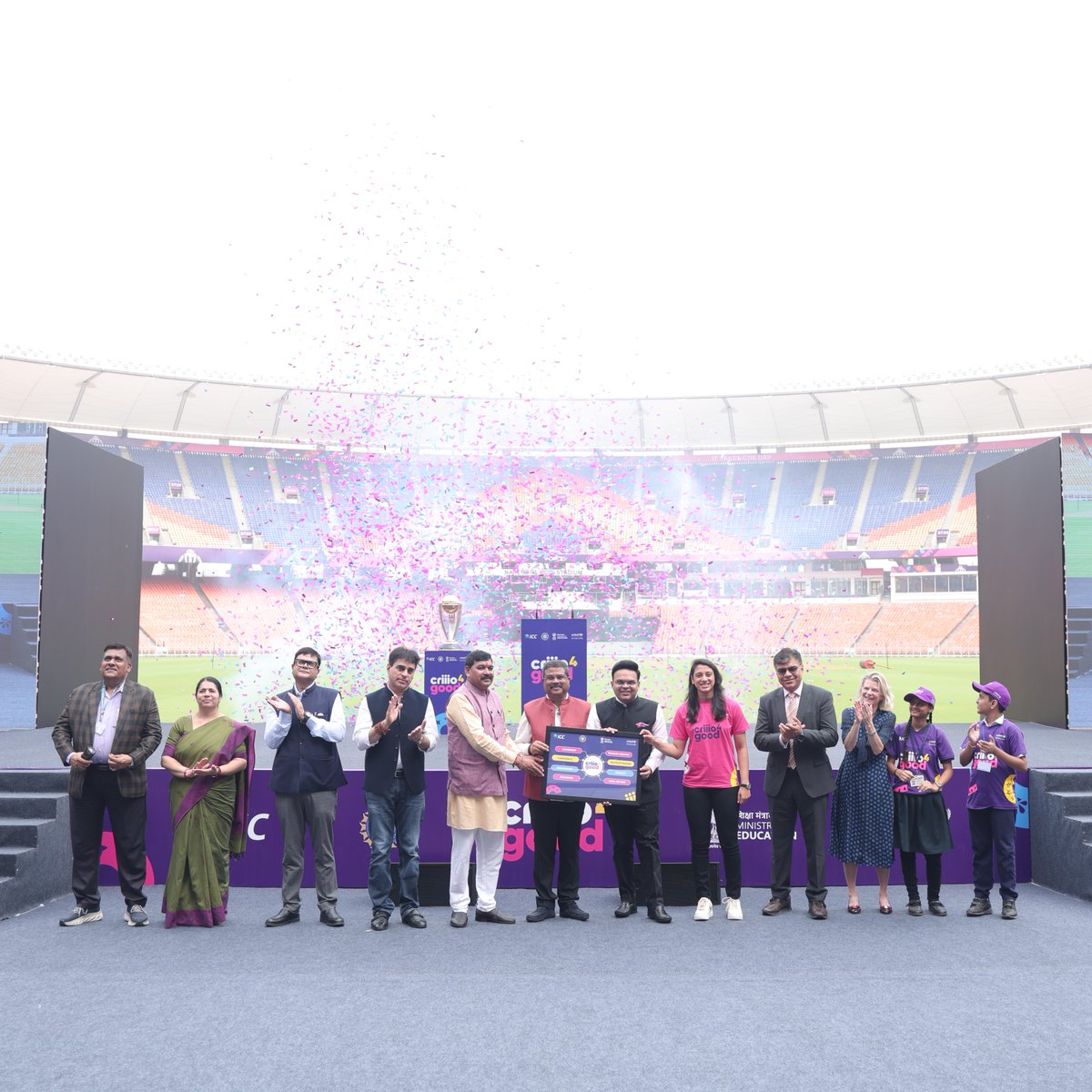 UNICEFIndia's tweet photo. Championing the right lessons #ForEveryChild.
@ICC, @BCCI, @EduMinOfIndia and UNICEF India, along with Indian Cricketer, @mandhana_smriti and over 1,000 children today launched #Criiio4Good, a new online, life skills learning course, to promote gender equity among girls and boys.
The course is free to use on 👉https://t.co/kA9ABmDDIu.