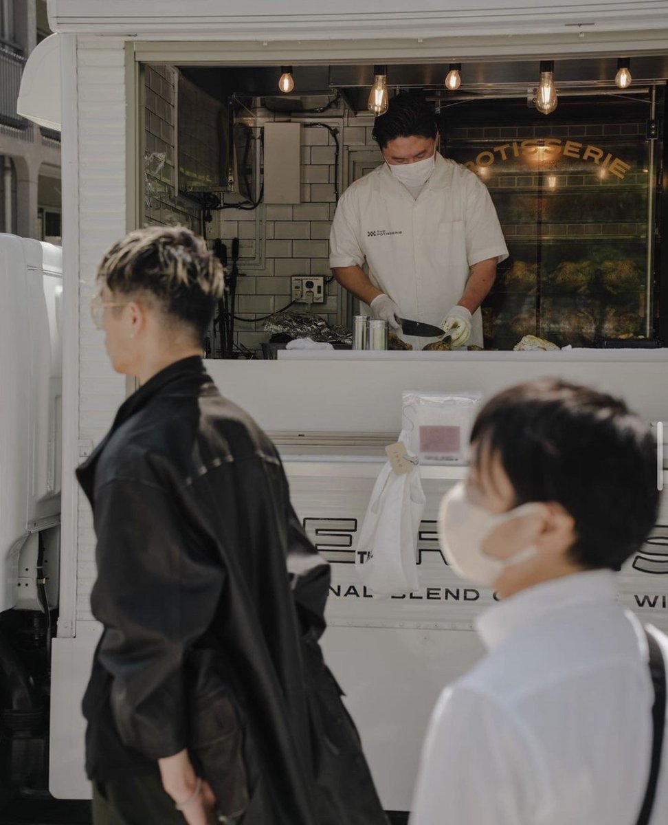RotisolFrance's tweet image. A classic day in Tokyo 🇯🇵
#tokyo #rotisserie @THEROTISSERIE22