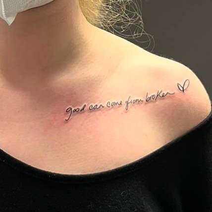 _lanasgirl_'s tweet photo. @LanaParrilla Just wanted to say thank you so much for teaching me to look for the good in the dark times. To remember that even if I feel broken, there's still good here. &amp; whenever I should forget about it, thanks to you I have my own reminder forever with me❤️ I love you sm🫂 https://t.co/5Hb0wAEee4