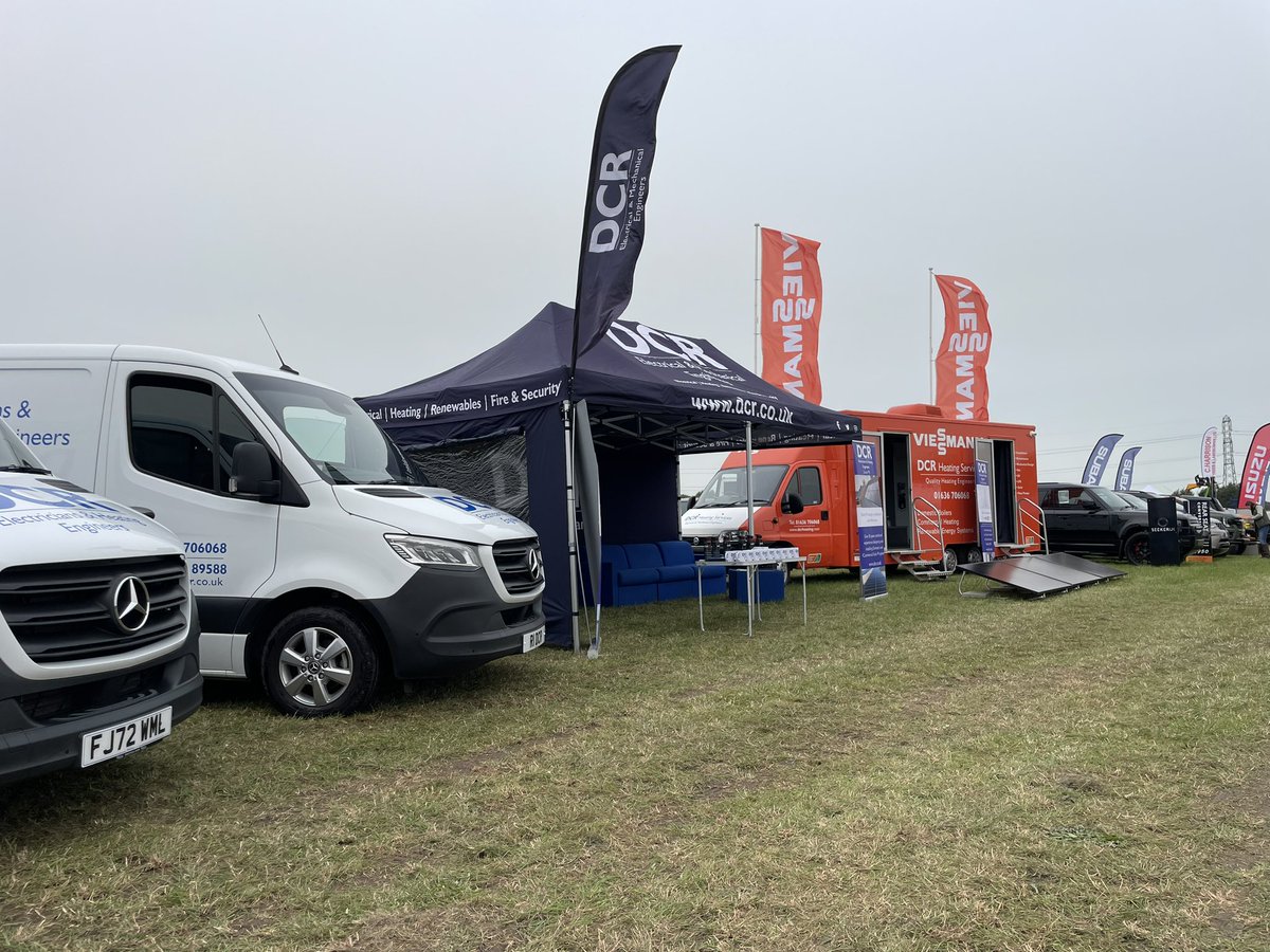 Lewis Morley tweet media