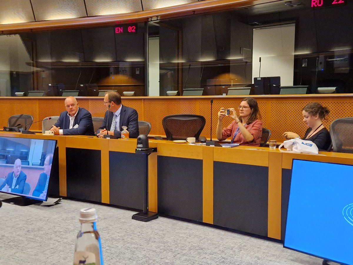 janwn's tweet photo. Interressant bezoek aan Europees Parlement. https://t.co/JKFINXmciO