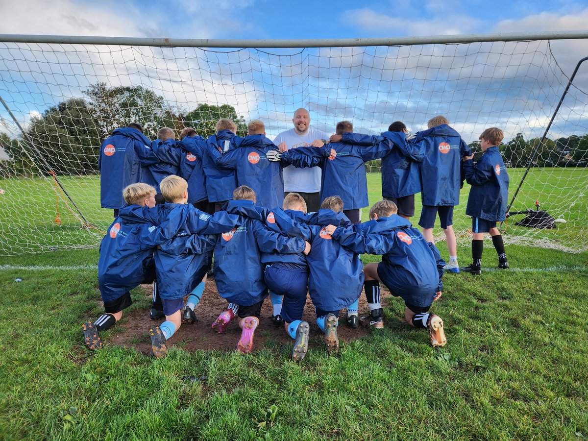 AWPExeter's tweet image. This season we have sponsored Westexe U13 football team, which includes Graham's son, Lennon. The team are now kitted out with AWP branded lightweight, waterproof training coats, ready for the elements the English weather can throw at them. Good luck for the season Westexe!⚽️