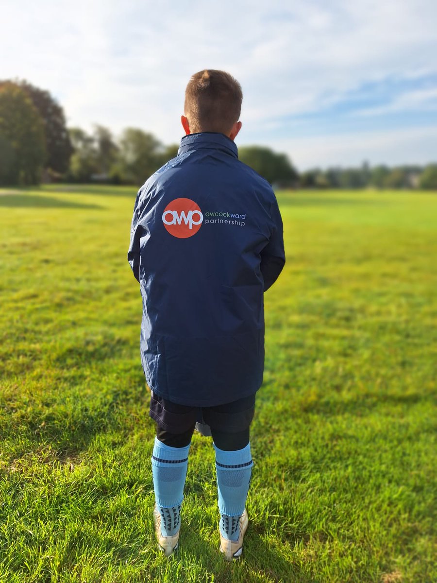 AWPExeter's tweet image. This season we have sponsored Westexe U13 football team, which includes Graham's son, Lennon. The team are now kitted out with AWP branded lightweight, waterproof training coats, ready for the elements the English weather can throw at them. Good luck for the season Westexe!⚽️