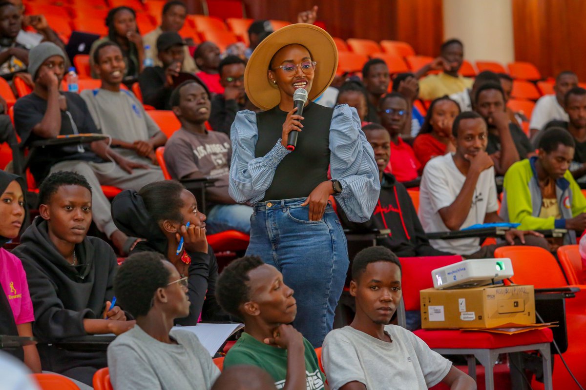 SafaricomPLC's tweet image. #SafaricomEngineeringCommunity thrives as a hub of tech brilliance and collaboration, empowering young tech innovators while offering industry insights. #ChezaKamaWewe #SafaricomChapaDimba