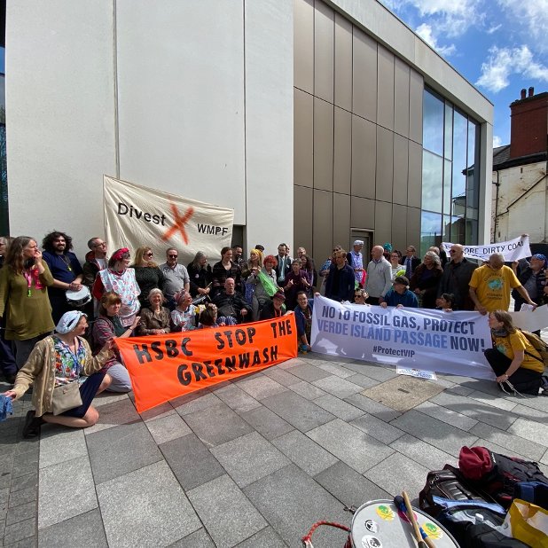 urgewald's tweet photo. #VIPawarenessweek2023 Despite what’s at stake in the VIP, the strong resistance movement or the terrible oil spill, @SMC_Offical and @Shell want to go through with their gas expansion plans. If the companies won’t stop, financial institutions need to stop them! @protectVIP_ph https://t.co/vxPrrJO7q7