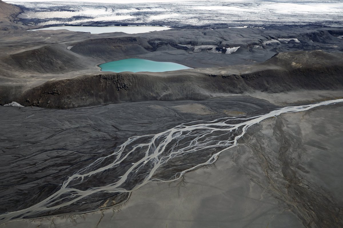 Philip Clemo tweet media