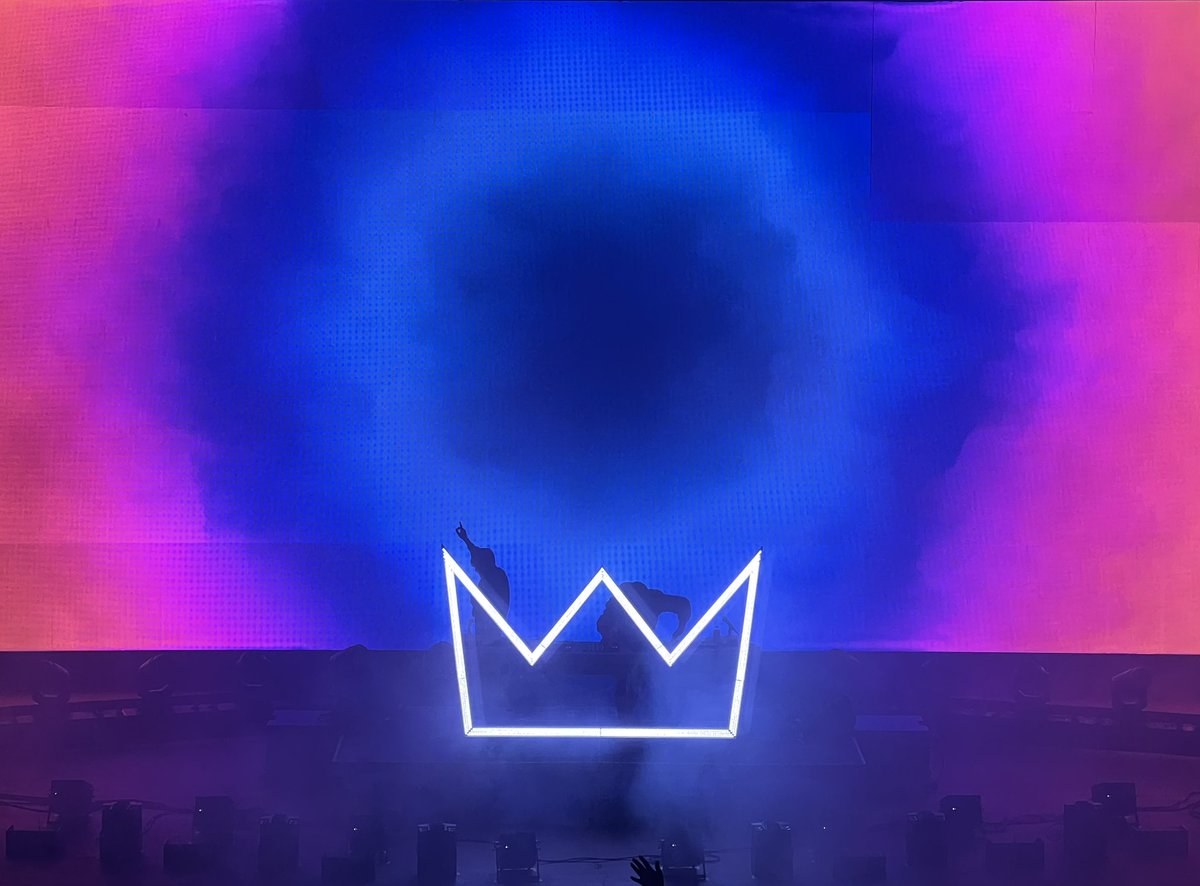 KerriganNena's tweet photo. @LouisTheChild @ Red Rocks is always such a dream ☁️ https://t.co/jWy7NsY9pK