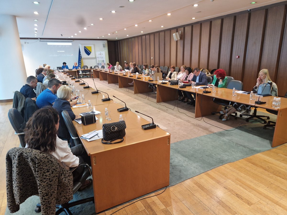 MCP_BiH's tweet photo. Održan završni sastanak projekta "Best-ReMaP"🍏🥦👧🧒 Projekt okupio stručnjake iz 24 EU zemlje i tri institucije iz BiH, #MCPBiH, #ZZJZFBiH i @JavnozdravstvoRS. Veliki koraci u borbi protiv gojaznosti i unaprjeđenju prehrambenih navika djece! #ZdravljeDjece #BestReMaP https://t.co/4dYz7nZGSa