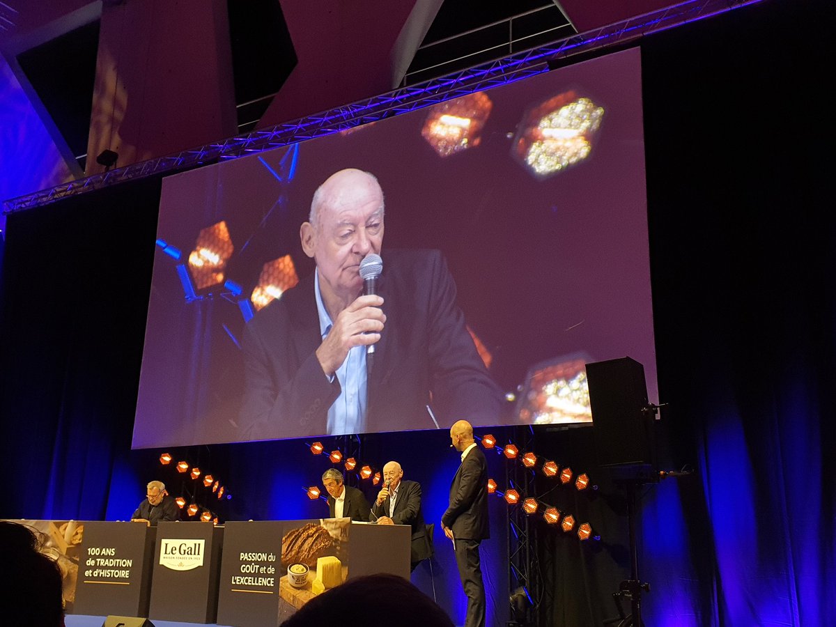 RCristoforetti_'s tweet photo. LE GALL fête ses 100 ans à #Quimper. Passion du goût et de l'excellence autour du #Beurre #Amann https://t.co/8BaI7XB8WN