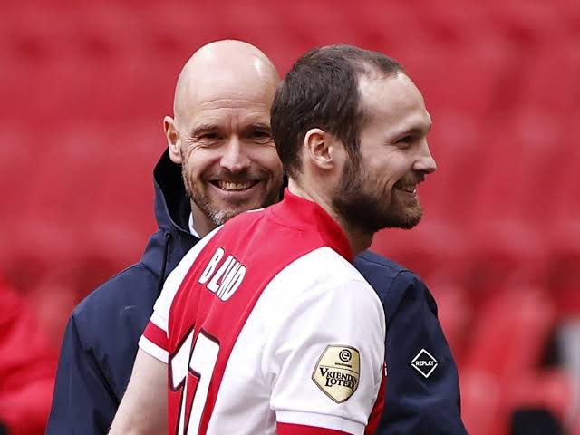 centredevils's tweet photo. 🚨🚨🎙️| Daley Blind on Erik Ten Hag's Ajax:

“We became like a machine, better and better. In time, he can do that for #mufc. He’s a great manager, great personality. He’s direct, honest, and tells you what he sees. He’s not afraid to make big decisions. If you don’t like it, you can go another way because his train goes on.”[@TheAthleticFC]