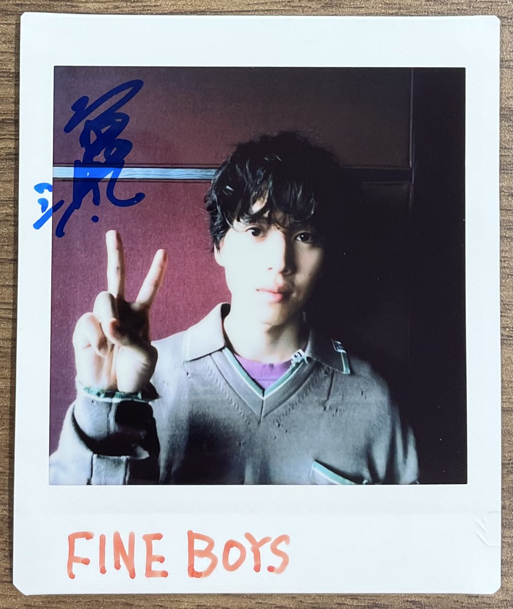 FINEBOYS_JP's tweet photo. 【Twitter企画】10月号に登場いただいてる、坂東龍汰
さんのサイン入りチェキをプレゼント！FINEBOYSのアカウントをフォローし、このツイートをリツイートしてください。当選した１名にDMさせていただきます。締め切りは10月5日の正午です。 https://t.co/tzSOlpaKHl