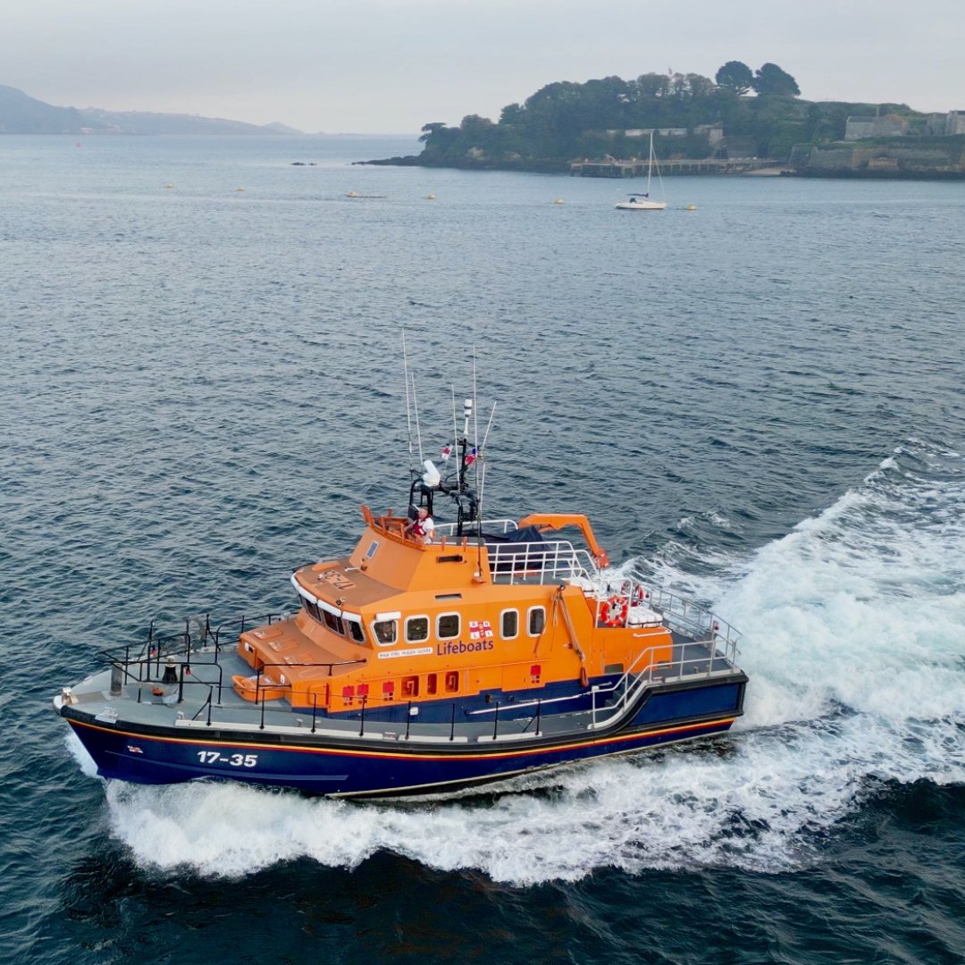 This #WorldMaritimeDay we'd like to thank our crews across the UK and Ireland, as well as all maritime search and rescue crews for saving lives at sea. Thank you!