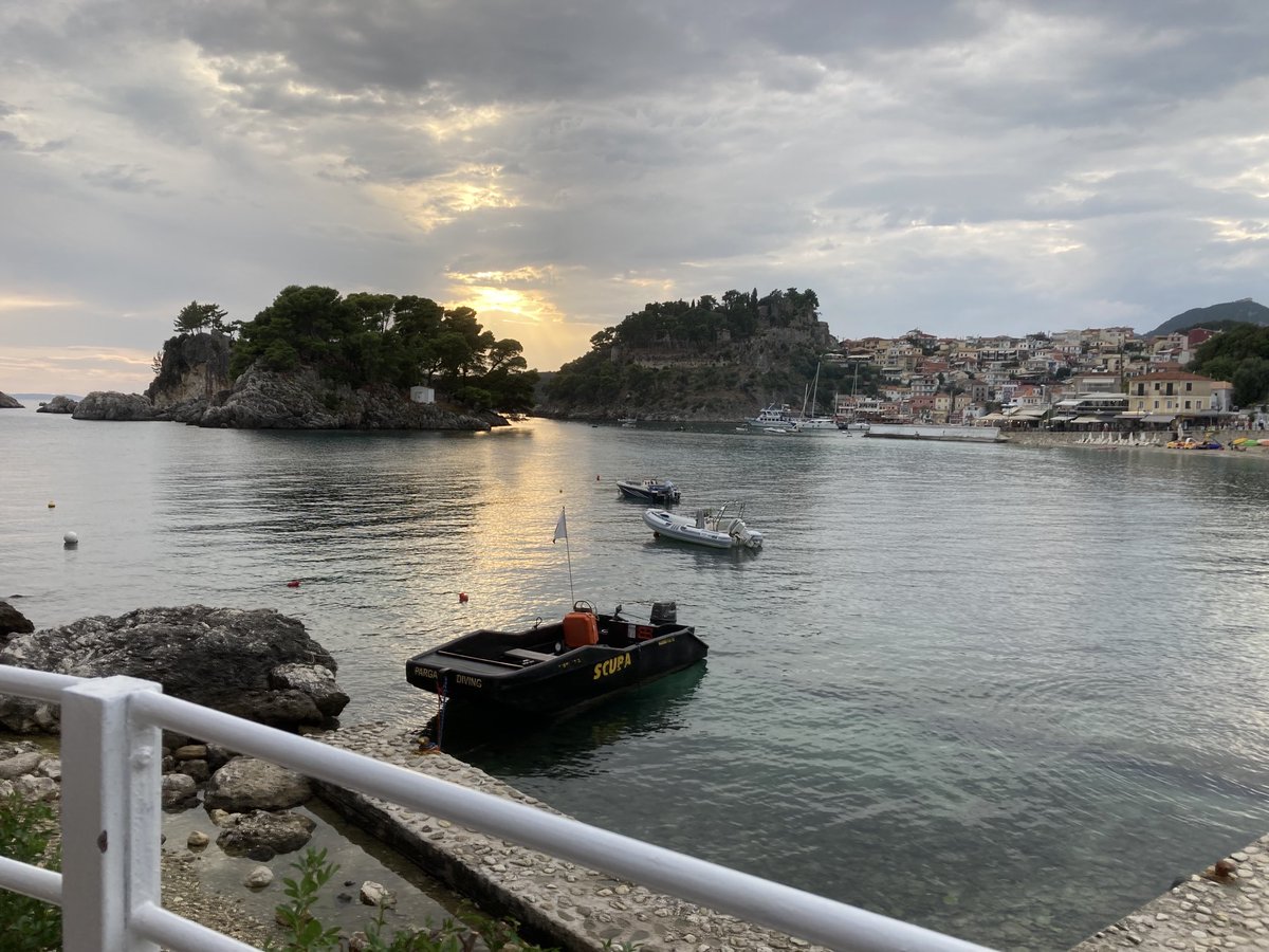 Lmik1708's tweet photo. #Parga 🇬🇷 https://t.co/pauLj0xH2V