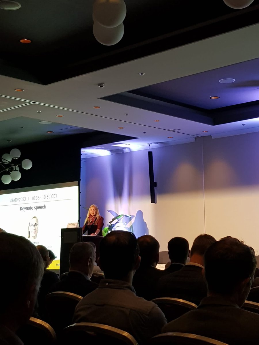 EPEESecretariat's tweet image. Great to be at the #hpforum hosted by our friends @helloheatpumps. Today opened with remarks from @KadriSimson expressing hope that #epbd will come to an agreement soon