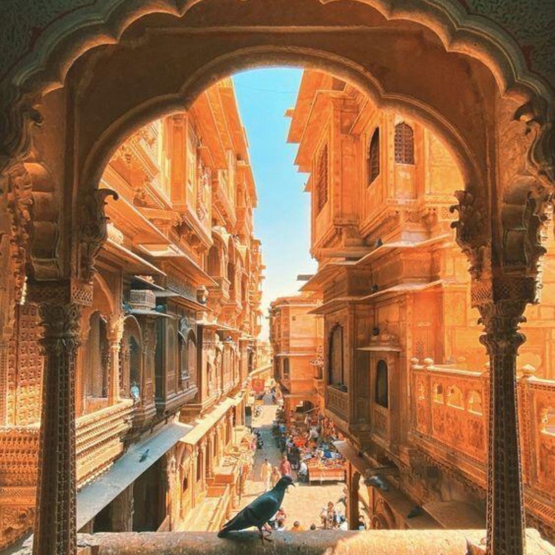 SweetSnacking's tweet image. Guess the mithai which was founded in Rajasthan?

sweetsnacking.com

Tell us in the comments below!

#lareeadda #sweet #mithai #rajasthan #indiansweets #bitofsweetness #sweetcravings #barfi #gulabjamun #rabri #kheer #tasteofindia