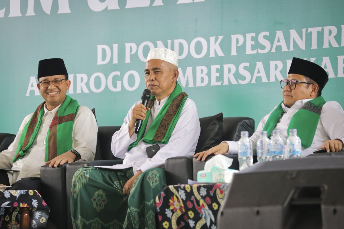 cakimiNOW's tweet photo. Cahaya terbentang di masjid Baitul Amin, Sebuah tanda bulan september rezeki berlimpah..
Selamat datang pasangan Anies dan Muhaimin, di kota Jember yang penuh berkah.. https://t.co/RJ6CeViIPh