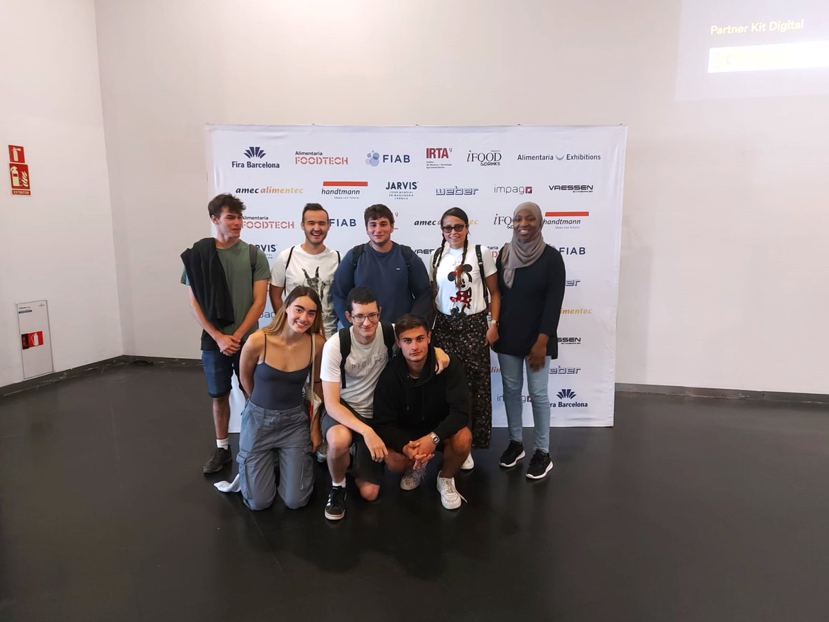 🍏🍆🥩🥛Aquesta setmana, amb l'alumnat del #CFGS de Processos i Qualitat en #IndústriesAlimentàries, hem anat a visitar l'#AlimentariaFoodTech, l'única fira a Espanya que integra tota la cadena de valor de producció de la indústria d'aliments i begudes. #EAEmpordà <a href="/FoodtechBCN/">Alimentaria FoodTech</a>