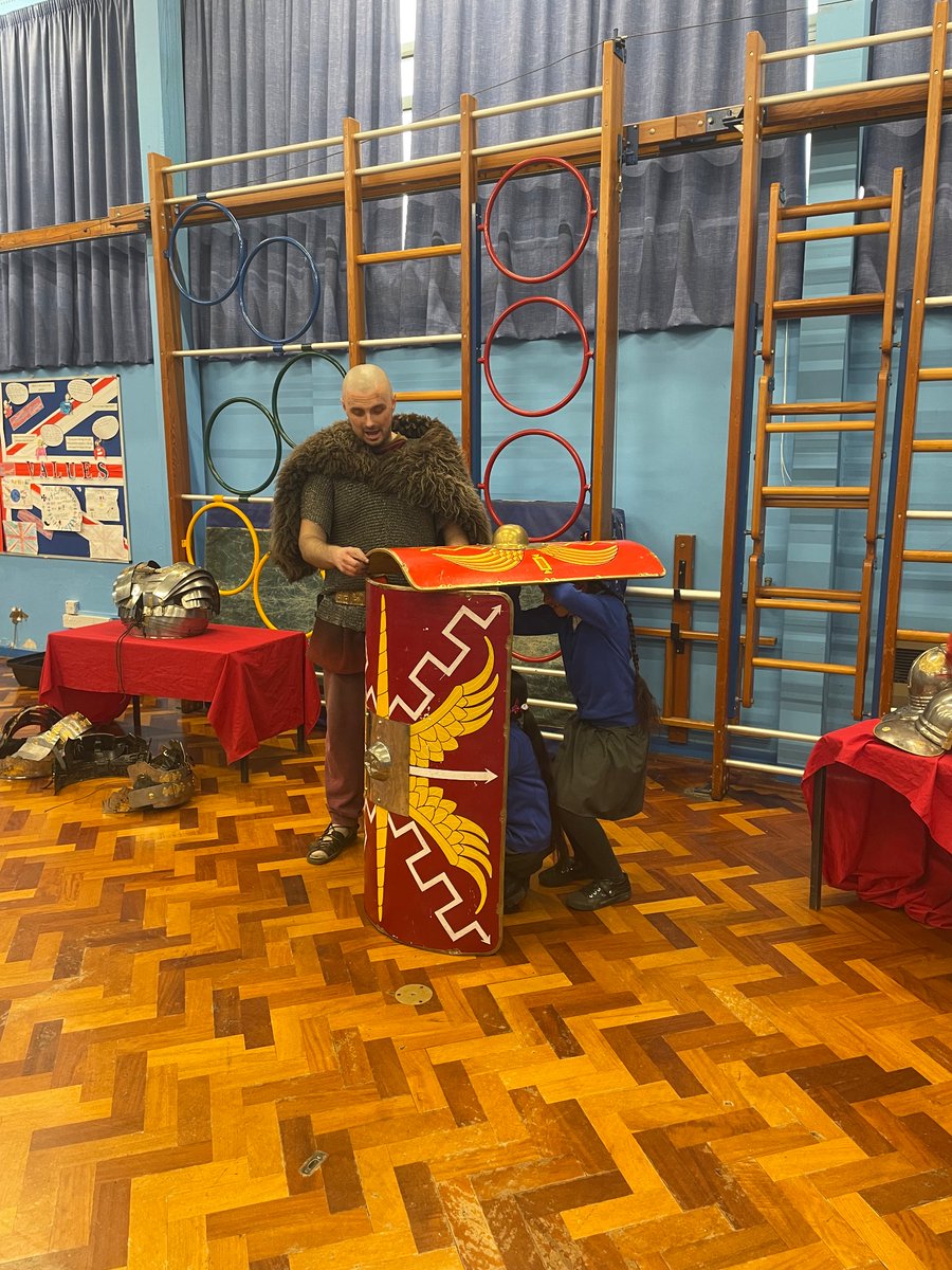 School History Visits - Romans & Ancient Greeks tweet media