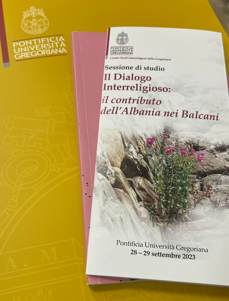 ItalytoHolySee's tweet photo. 🗣️ Intervento Amb.Di Nitto in apertura alla sessione di studio “Il #DialogoInterreligioso: il contributo dell'#Albania nei #Balcani” a @Unigregoriana, con patrocinio #ItalytoHolySee e Ambasciata Albania presso la Santa Sede 🇦🇱🤝🇮🇹🤝🇻🇦
https://t.co/FFWKyBiKMx https://t.co/gH0mLCewbD